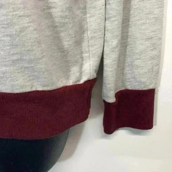 Vintage looking mini sweater size small Disney - Picture 3 of 5